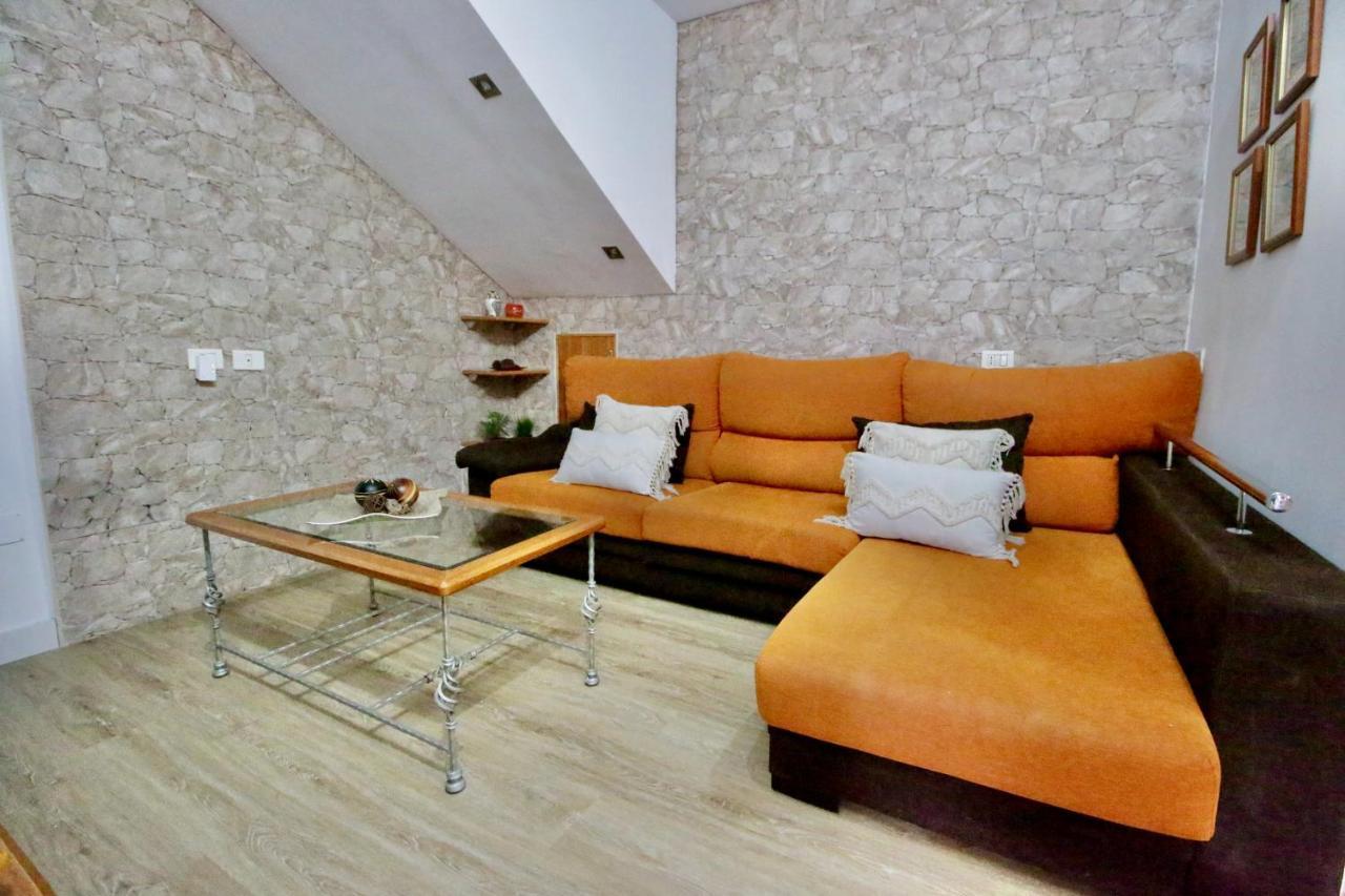 Ohana Atico Avenida Chayofita Лос Кристианос Экстерьер фото